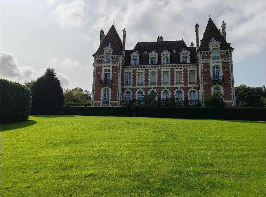 Un Appartement Dans Un Chateau Deauville Exteriér fotografie